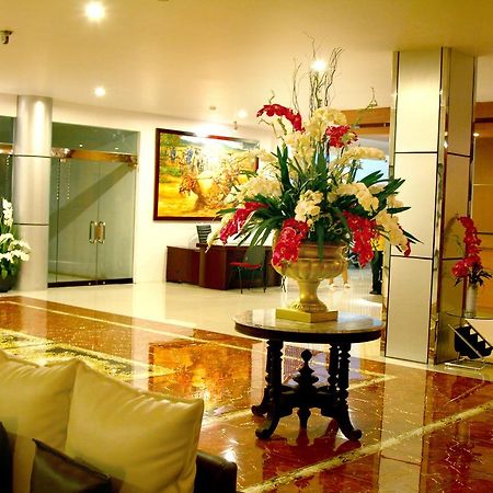 Grand Royal Taliwang Hotel Exterior photo