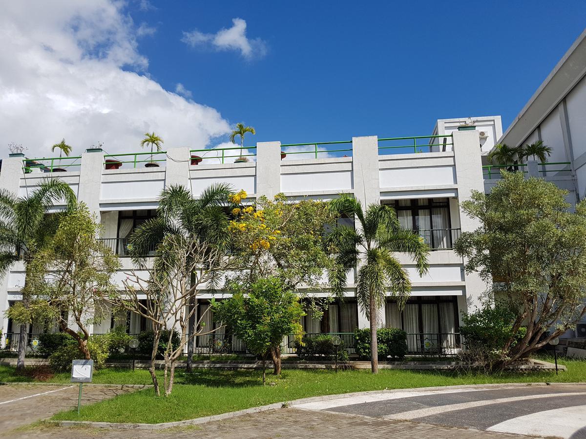 Grand Royal Taliwang Hotel Exterior photo