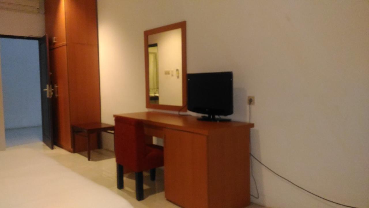 Grand Royal Taliwang Hotel Room photo